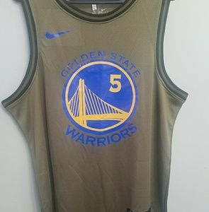 Looney Warriors jersey  never worn